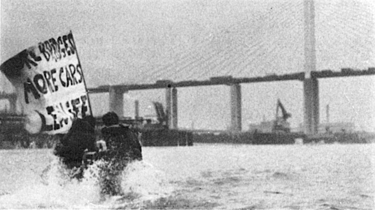 Direct Action by boat against opening of Dartford Bridge